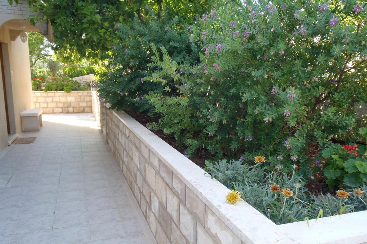 Apartments By The Sea Korcula - 4407 ルンバルダ エクステリア 写真