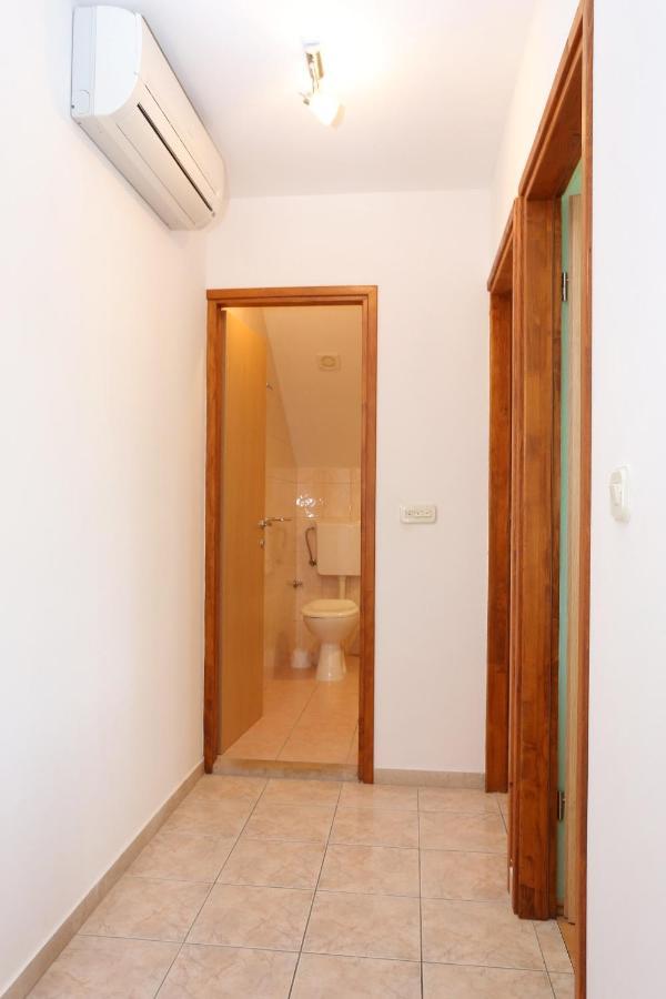 Apartments By The Sea Korcula - 4407 ルンバルダ エクステリア 写真